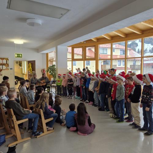 Theater 1. und 4. Klasse Weihnachten