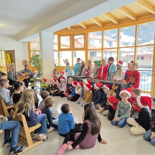 Theater 1. und 4. Klasse Weihnachten