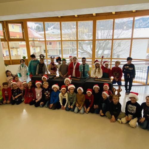 Theater 1. und 4. Klasse Weihnachten