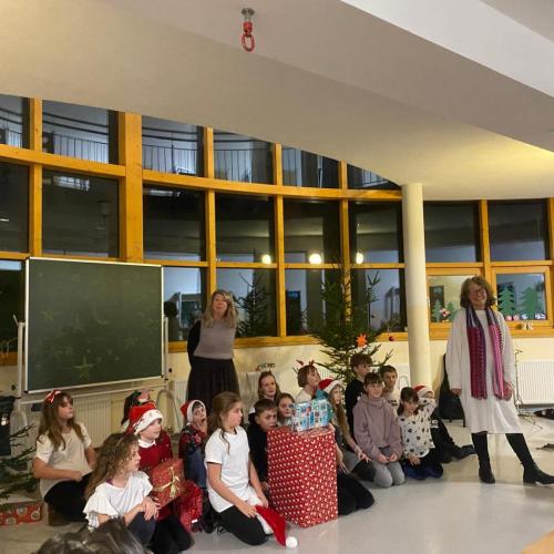 Weihnachtsaufführung KL4